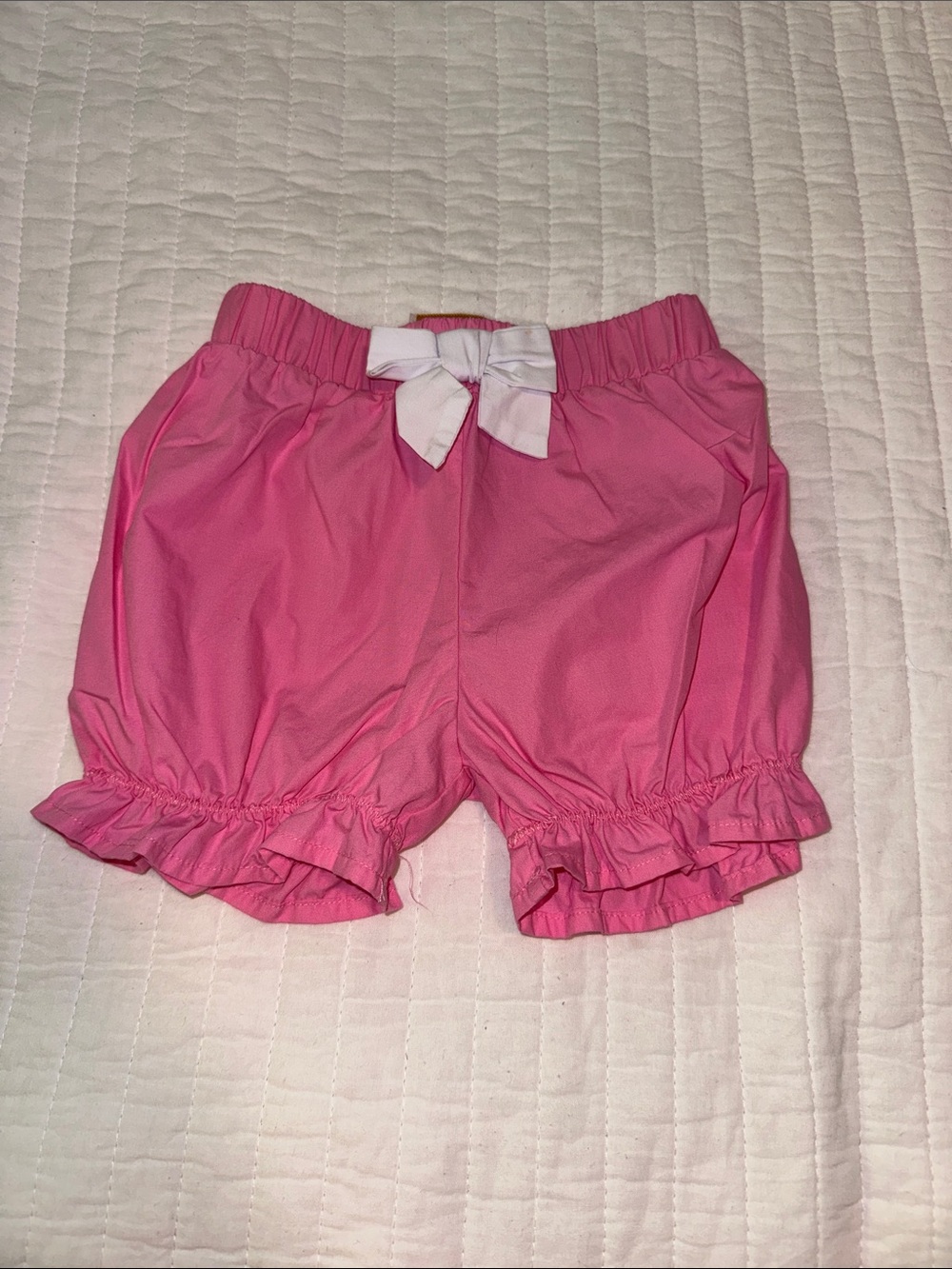 GUC TBBC Hot Pink Shorts with a White Bow Size 3T